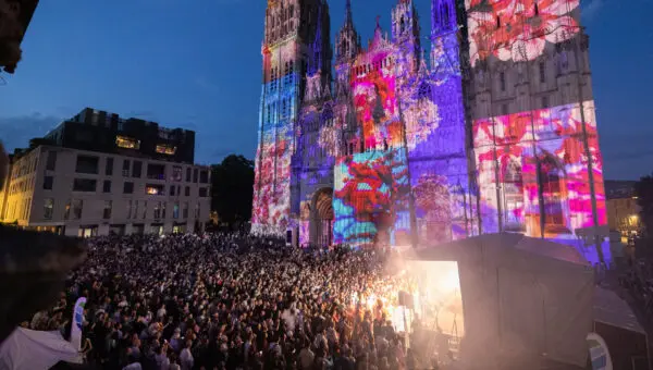Plus de 10 000 personnes réunies pour la soirée d’ouverture !